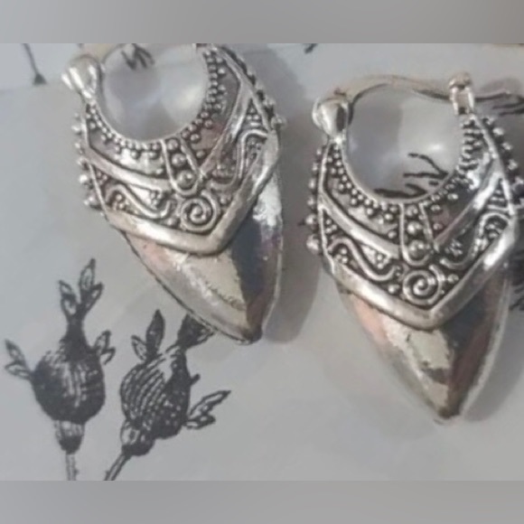 “Viking Spearpoint” Silver Nordic Ethnic Elaborate Point Ornate Embellished Hoop - Picture 16 of 16